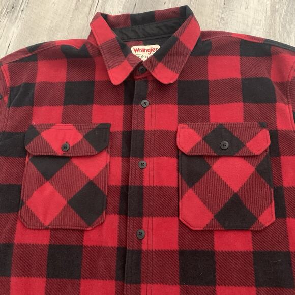 Wrangler Authentics Buffalo Plaid Fleece Shirt Mens XL Button Up Red Black Soft - Picture 3 of 6